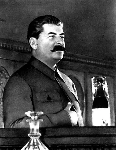 На трибуне Чрезвычайного VIII Всесоюзного съезда советов Ноябрь 1936 20 - фото 5