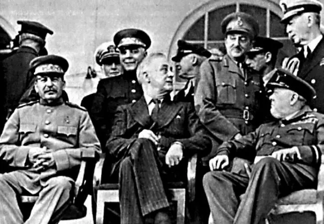 Председатель Совета Народных Комиссаров СССР ИВ Сталин президент США Ф - фото 16