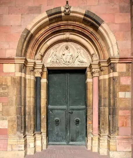 eherne Türflügel des Willegis Die Liebfrauenkirche von jeher ein Ziel der - фото 23