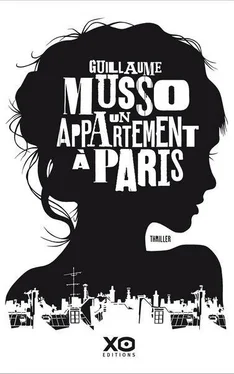 Guillaume Musso Un appartement à Paris обложка книги