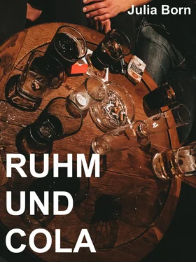Julia Born Ruhm und Cola обложка книги
