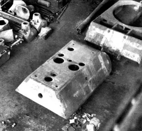 Сборочный цех завода Krupp в Эссене Хорошо видны корпус и башня Мауса а - фото 25