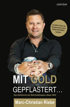 Marc-Christian Riebe Mit Gold gepflastert ... обложка книги