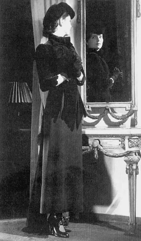 Фотографии сделанные в романтическом стиле Помещение для показов мод в - фото 197