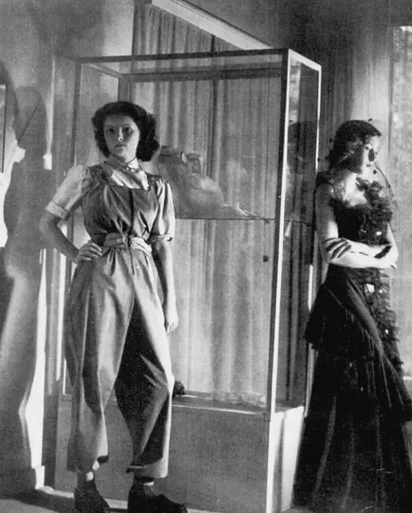 Рабочая и праздничная одежда Фотография из журнала Дама апрель 1942 года - фото 206