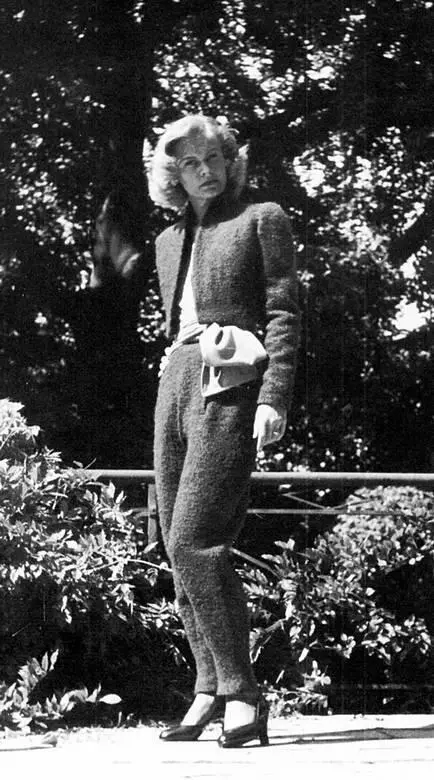 Женский брючный костюм предназначенный для вечерних прогулок 1941 год В - фото 211