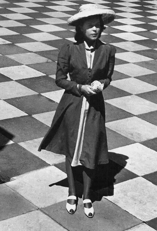 Летний плащ 1942 год В итоге было принято решение выдавать новые карты на - фото 212