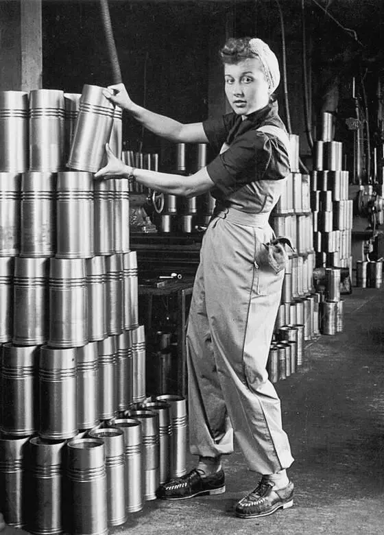 Проект одежды для работы на оборонных предприятиях 1939 год После нападения - фото 228