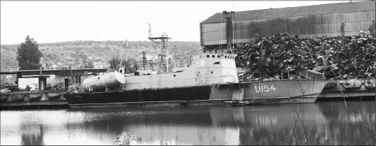 Ракетный катер U154 Каховка на разборке в Инкермане Фото В Костриченко - фото 59