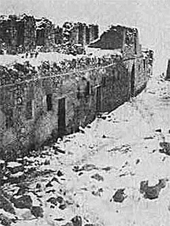 Крепость Эрзерум после взятия русскими войсками 1916 г Трофейные знамена - фото 31
