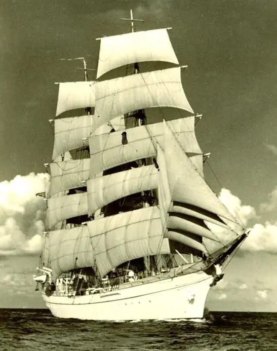 Segelschulschiff HORST WESSEL Segelschulschiff HORST WESSEL heute USCG - фото 15