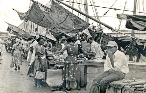 Markt in Curacao Die Tankschiffe hatten meistens längere Fahrzeiten und - фото 13