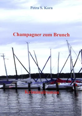 Petra S. Korn Champagner zum Brunch обложка книги