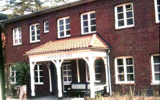 Haus Schönburg in den 1950ern inzwischen durch einen Neubau ersetzt - фото 33