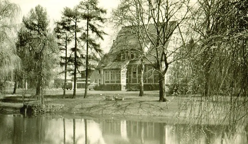 Das Haus Tanne beherbergte in den 1950er Jahren die Verwaltung Im - фото 31