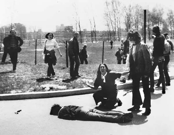 Расстрел студенческой демонстрации в США 1970 г Реакция на вторжение - фото 56