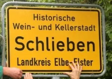Der sogenannten erste Arbeiter und BauernStaat Deutschlands die DDR - фото 10
