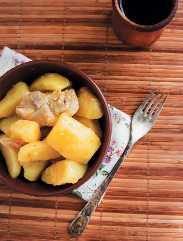 Мясо пофранцузски Несмотря на название на самом деле к французской кухне это - фото 68