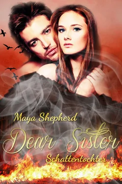 Maya Shepherd Schattentochter обложка книги