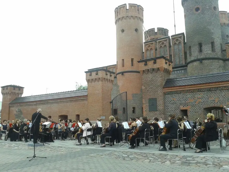 12 июня 2015 во дворе крепости Фридрихсбург 12 Juni 2015 im Hof der Festung - фото 9
