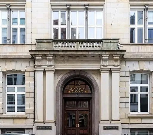 Bei der HAPAG in der Ferdinandstraße wurden dann die Formalitäten - фото 10