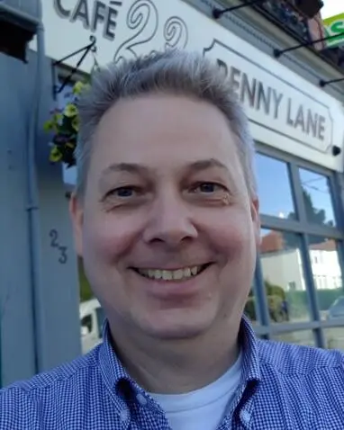 Mein Foto wurde an der legendären Penny Lane in Liverpool aufgenommen am - фото 1