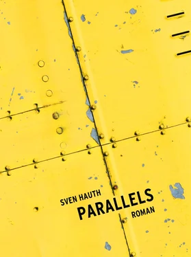 Sven Hauth Parallels обложка книги