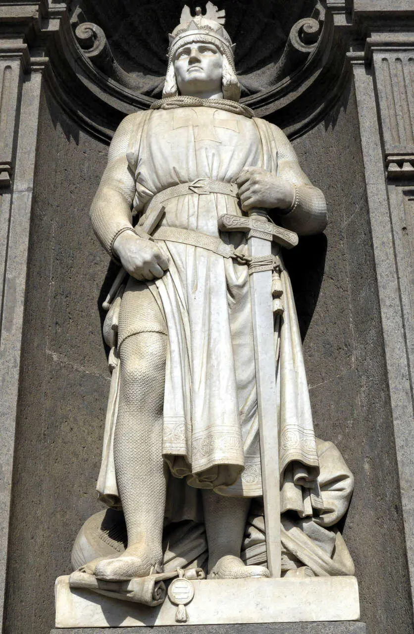 Estatua de Federico II de Hohenstaufen Whiteway iStockphotocom 1266 - фото 186