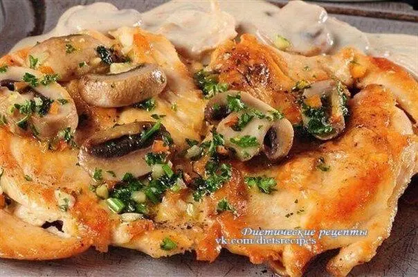 Рулет из куриного филе с черносливом в духовке на 100грамм 13158 ккал - фото 568