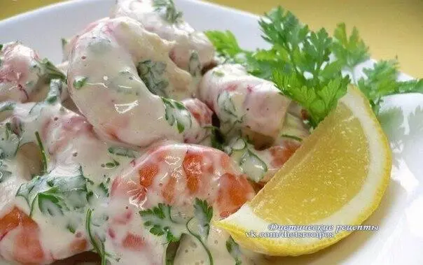 Салат с курицей ветчиной опятами и ананасом на 100грамм 10602 ккал БЖУ - фото 190