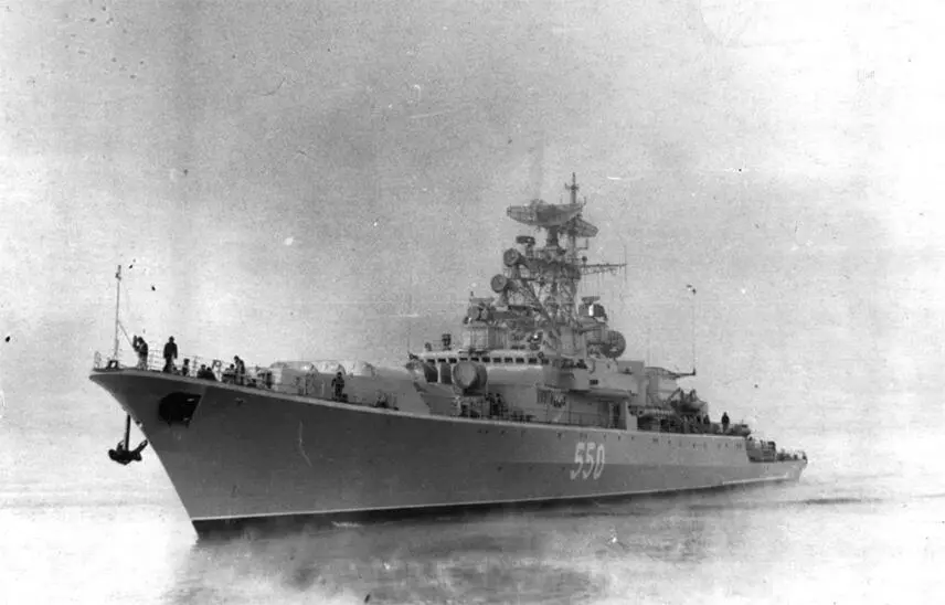 Большой противолодочный корабль Достойный Северный флот 1974 г За две - фото 1
