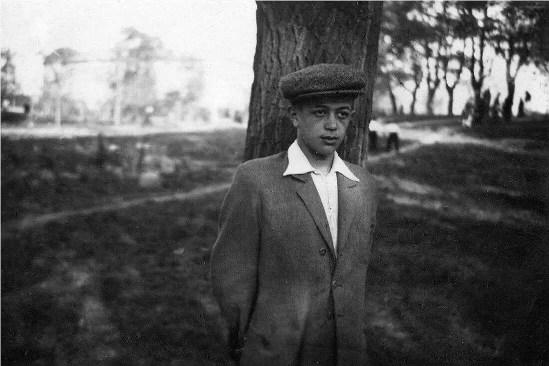 Михаил Злотников Москва нач 1950х Дальше Миша совершил такой шаг - фото 13