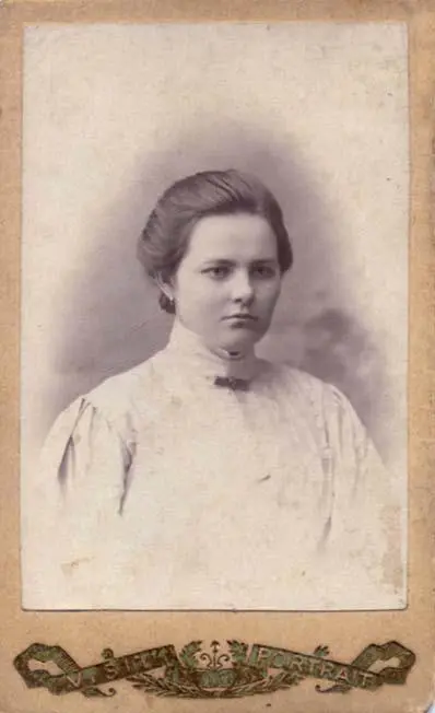 43d Жительница Сарапула Маня 1909 Стиль арнуво модерн многими - фото 62