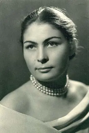 100 и 100а Таня Прокофьева Из архива ТА Прокофьевой Киев 1958 101 Бусы - фото 147