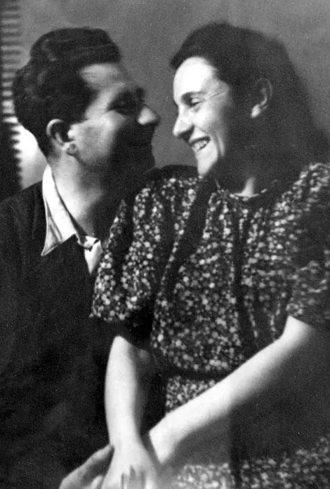 Анна Резник с мужем Федором Anna Resnik mit ihrem Mann Fedor 1946 Seit - фото 6