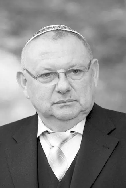 Эли Клиглер Eli Kligler Während der ältere Bruder wie man so sagt mit - фото 33