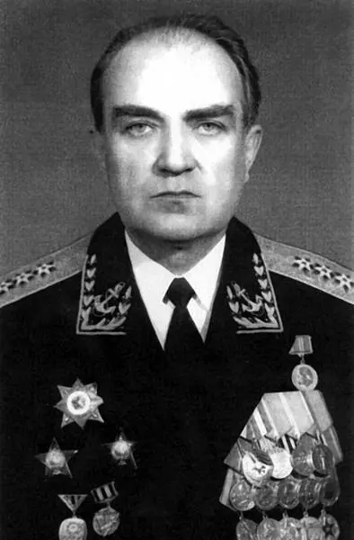 Адмирал Э Н Спиридонов При расследовании этой трагедии выяснилось что - фото 95