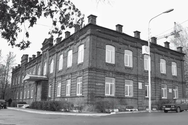 Мәдрәсәнеңхәзерге күренеше 1906 елда Галимҗан Уфага килеп Галия мәдрәсәсенә - фото 8