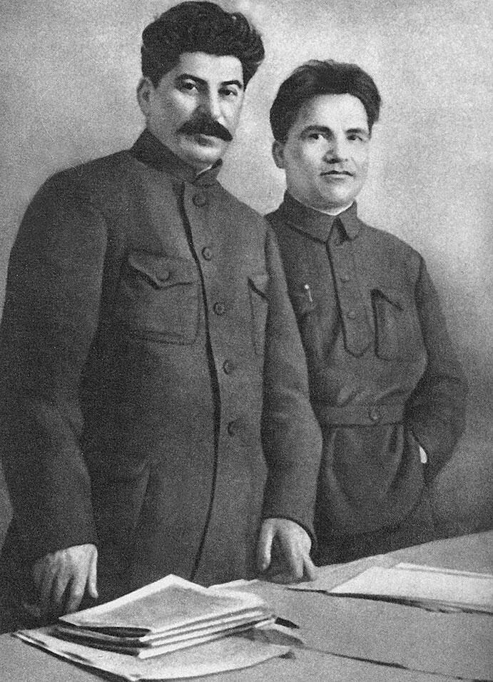 И В Сталин и С М Киров М Д Берман начальник ГУЛАГа ОГПУ М П - фото 6