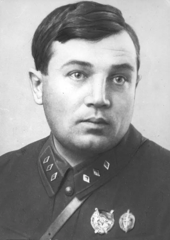 М П Фриновский Б З Кобулов начальник следственной части НКВД СССР М Н - фото 8