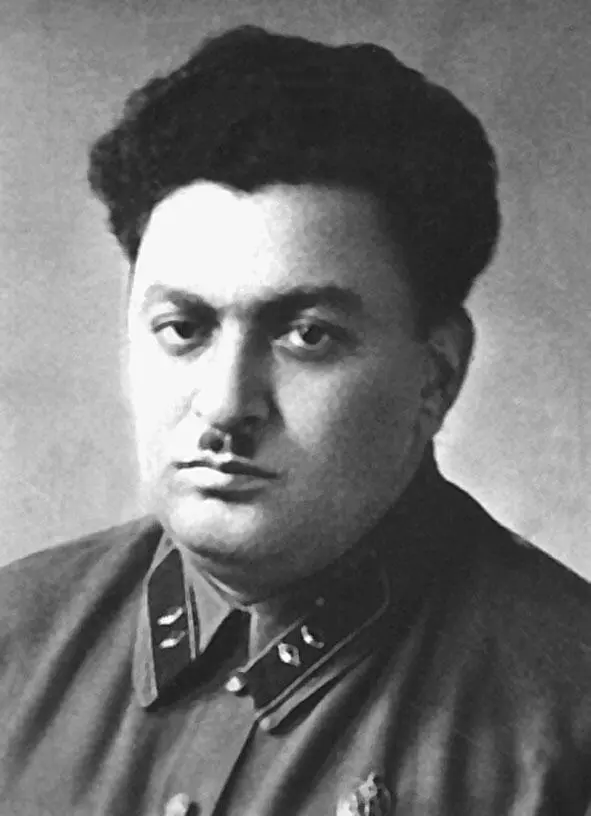 Б З Кобулов начальник следственной части НКВД СССР М Н Тухачевский Н - фото 9