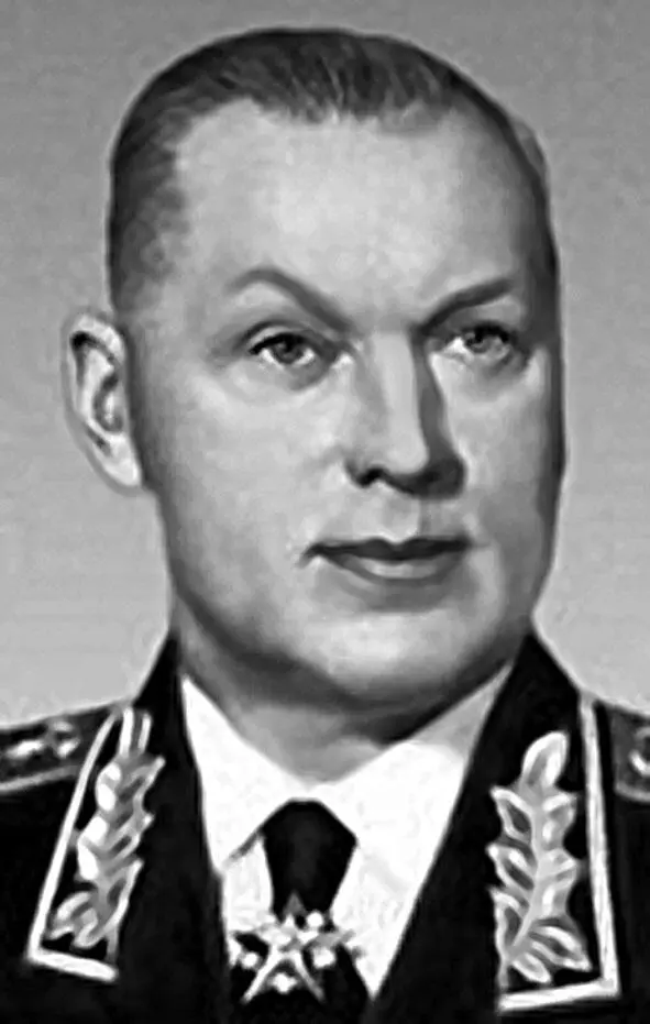 К К Рокоссовский К А Мерецков А А Власов Ф Канарис - фото 16