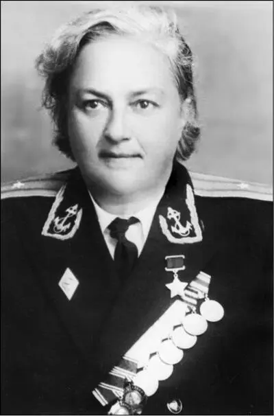 Майор береговой службы ВМС ЛМ Павличенко 1964 г Участники второй обороны - фото 20