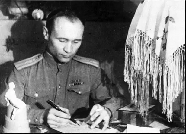 Подполковник Г Долин выпускник Военнодипломатической академии Военный - фото 13
