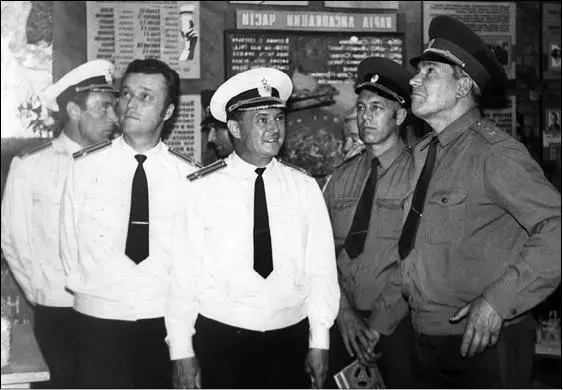 Севастополь 1970 г Обсуждение боевого использования кораблей радиоразведки - фото 27