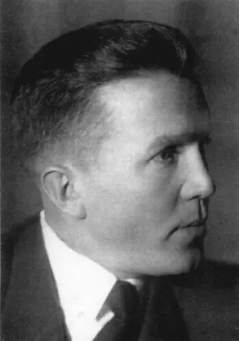 Николай Кузнецов Николай Кузнецов родился 27 июля 1911 года в уральской - фото 46