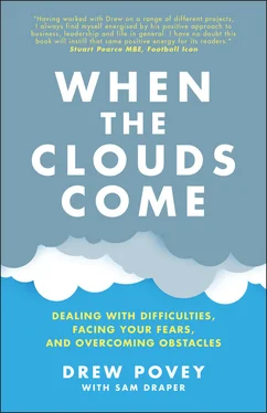 Drew Povey When the Clouds Come обложка книги