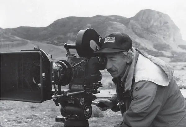Jorge Vignati experimentado camarógrafo y documentalista cusqueño acompañó a - фото 8
