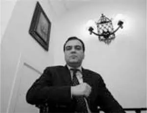 Публичная политическая карьера господина Скарамеллы неразрывно связана с - фото 27