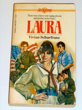 Vivian Schurfranz Laura обложка книги